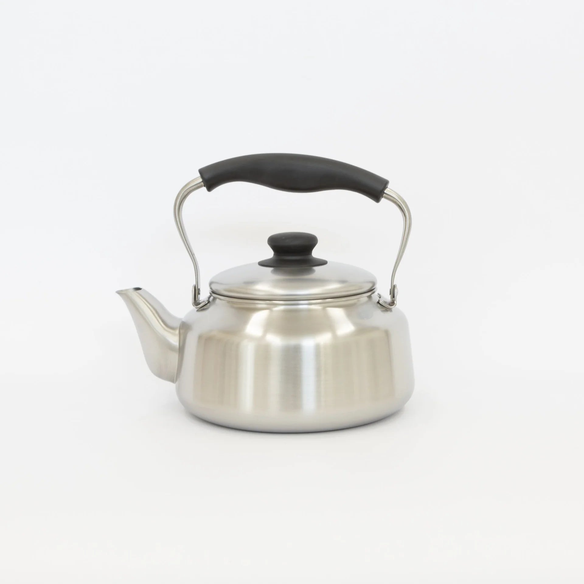 Sori Yanagi Stainless Steel Kettle